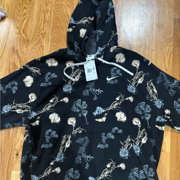 Nike Black Hoodie with Floral Accents Men’s XXL - Picture 1 of 2